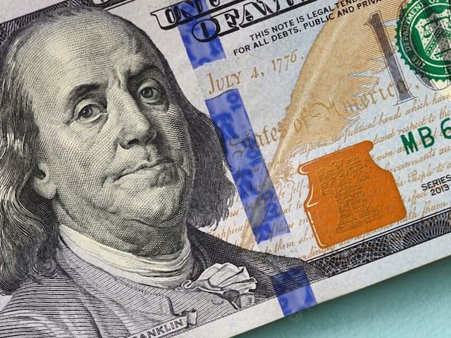 Vuelve a bajar el dólar: cuál es el nuevo precio que ahora anticipan en cuevas virtuales