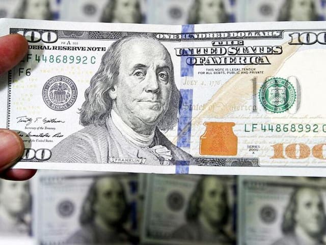Baja el dólar: cuál es el nuevo precio que ahora anticipan en cuevas virtuales