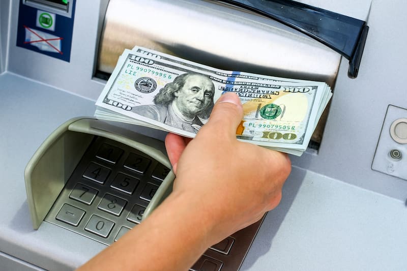 Según comunicó el Internal Revenue Service (IRS), existen reglas que obligan a notificar al gobierno cuando determinadas transacciones superan los 10.000 dólares. Imagen: archivo.