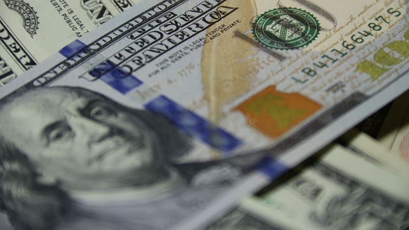 El Gobierno enfatizó que “no se trata de una predicción”, sino que el número “surge del cálculo entre el tipo de cambio actual por la inflación estimada para el 2027″.