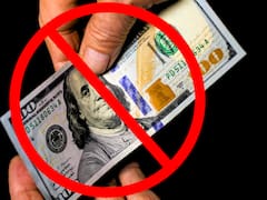 Se despide el dólar: quedan prohibidas todas las operaciones y el uso de billetes en 11 países