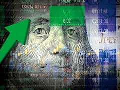 El dólar subió en un mes más de lo que el plazo fijo rinde en cien días