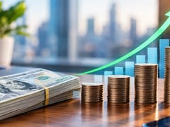 La dolarización y fuga de divisas al colchón se duplicó en tres meses, pero cayó 50% interanual