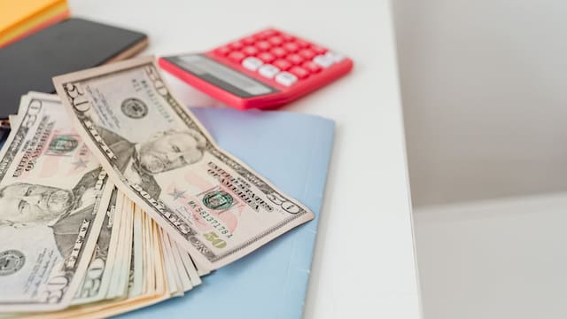 Dólares: qué significa asumir riesgo cuando el capital ya está protegido de la inflación local