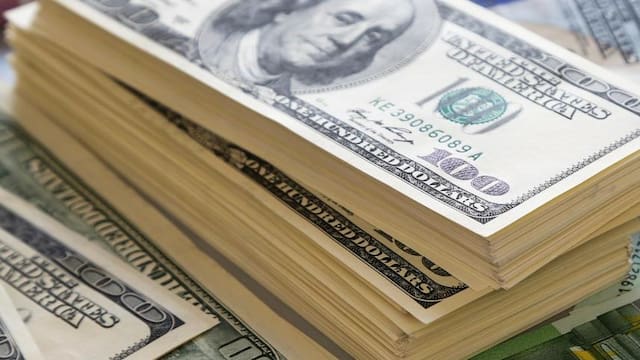 De pesos a dólares: cómo funcionan las obligaciones negociables y cómo empezar a operar