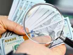 Dólares en blanco: cómo ingresarlos al banco sin problemas y evitar fiscalizaciones de ARCA
