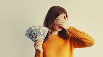 Murió el dólar: quedan restringidas las operaciones y el uso de los billetes en todos estos países