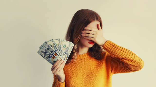 Murió el dólar: quedan restringidas las operaciones y el uso de los billetes en todos estos países