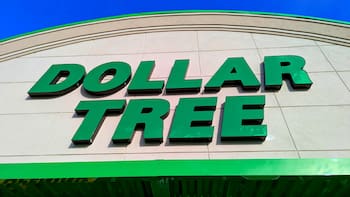 Dollar Tree vende una mascarilla ocular de gel con perlas Thera Plus para uso en frío o caliente por sólo US$1,25