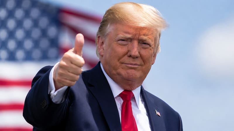 Confirmado: el Gobierno de Estados Unidos cambia una regla y beneficiará la residencia de miles de trabajadores migrantes. (Representación creada con IA)