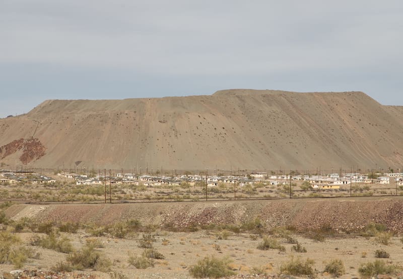 El magnate Henry J. Kaiser fundó la localidad para sostener la mina Eagle Mountain, según documentó el Servicio de Parques Nacionales.