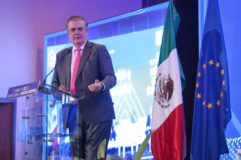 El secretario de Economía, Marcelo Ebrard, durante la Cumbre de Negocios México-UE.