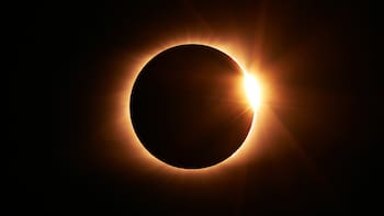 Llega el eclipse solar más largo del siglo: el día se oscurecerá por 6 minutos en un fenómeno irrepetible en 100 años