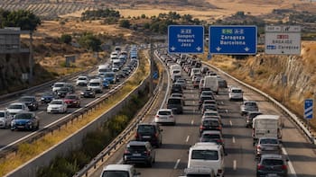 Eclipse solar total | El Gobierno prevé que las carreteras se verán afectadas y lanza un aviso para todas estas autopistas