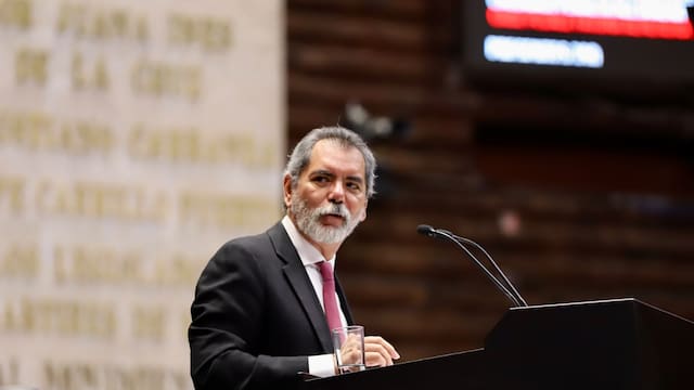 Gasolina barata a cambio de mayor fiscalización, el juego de Hacienda para enfrentar el caos de los combustibles