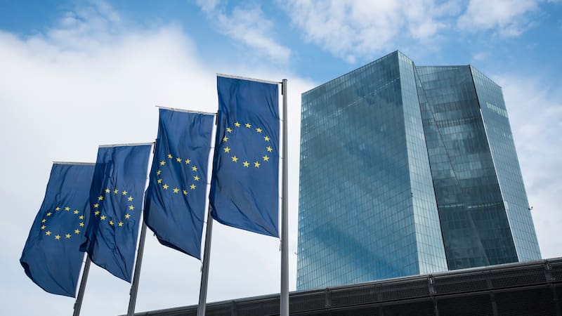 La UE aprueba nuevas reglas de Seguridad Social. Cambia quién paga el paro de los trabajadores transfronterizos y las normas para desplazados.