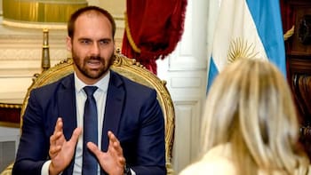 En plena campaña por el balotaje en Brasil, ordenaron detener al hermano de Flávio Bolsonaro
