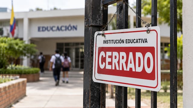 Confirmado | Suspenden las clases durante 21 días por un brote de virus muy contagioso en Colombia: cuándo reabrirán las escuelas