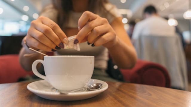 Pilar Esteban, doctora: “Las personas que toman gran contenido de edulcorantes aumentan su riesgo de padecer cáncer”