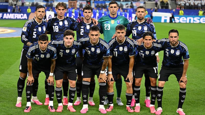 Jugadores de Argentina posan previo al partido del Grupo J de la fase de grupos de la Copa Mundial de la FIFA 2026 ante Jordania.