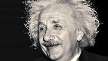 Albert Einstein, científico: “La vida es como una bicicleta: si quieres mantener el equilibrio, pedalea hacia delante”