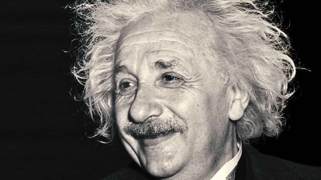 Albert Einstein, científico: “La vida es como una bicicleta: si quieres mantener el equilibrio, pedalea hacia delante”