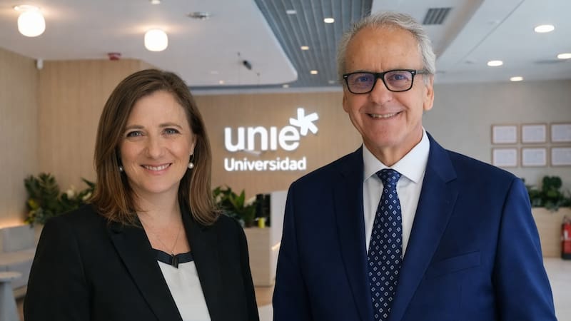 Adelaida Portela, vicerrectora de Innovación Educativa y Relaciones Internacionales de UNIE Universidad, y Segundo Píriz, rector.