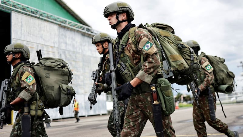 El Ejército de Brasil cuenta con submarinos y cazas supersónicos (Fuente: archivo).