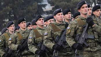 La Tercera Guerra Mundial está cerca: este país prepara el ejército más temido de Europa y se rearma con submarinos nucleares mortales