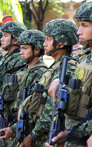 ¿Cuándo pagan la prima de Navidad a los policías y militares?