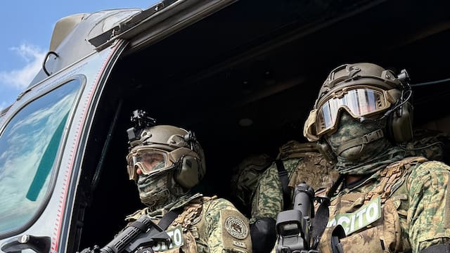 Los mejores soldados de México cruzan la frontera y entran en EE.UU. | se preparan para futuros combates en la región y el país