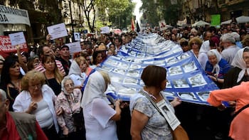 24 de marzo en Google: del video del Gobierno a la explicación del golpe de 1976