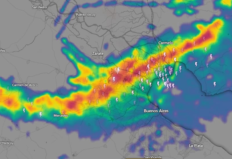 El avance de un frente frío favorecerá la formación de tormentas fuertes sobre varias provincias. (Foto: Captura de pantalla Windy)