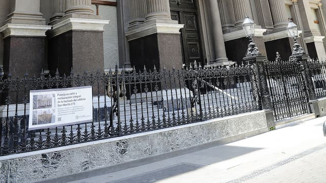 Reservas del BCRA sufrieron impacto de la guerra y la caída del oro: caen al menor nivel desde enero