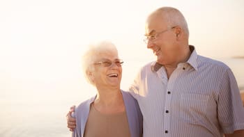 Habrá vacaciones más baratas para jubilados y pensionados: pueden pagar la mitad en viajes y hoteles