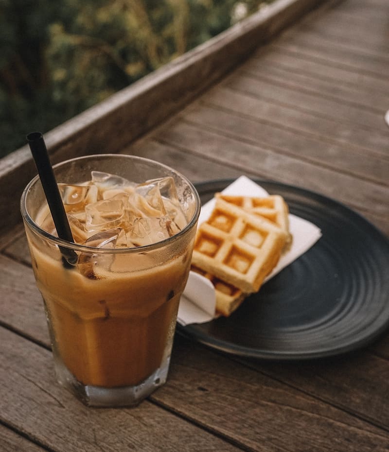 El café frío ganó protagonismo entre quienes buscan una alternativa refrescante sin resignar sabor.