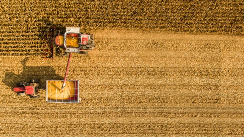 A pesar de las críticas inundaciones que afectan a las zonas rurales más productivas del país, el campo argentino sigue creciendo, y la tendencia se refleja en la venta de máquinas agrícolas.