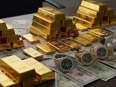 Detienen a un alto cargo de la CIA con 300 lingotes de oro y millones en efectivo: mintió sobre su carrera militar durante 20 años