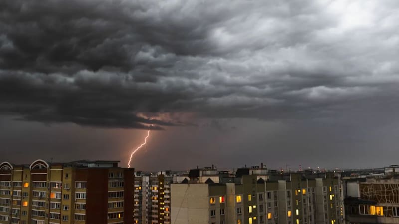El cielo se partirá en dos y se avecina un diluvio sin precedentes con ráfagas de viento de 75 kilómetros por hora y granizo
Fuente: Archivo