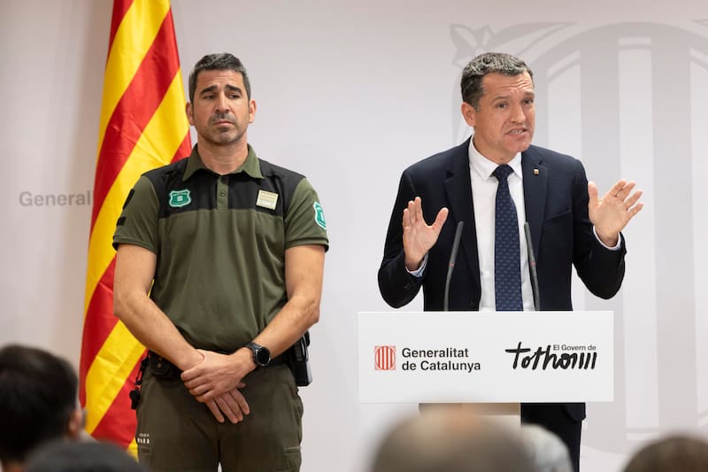 El conseller de Agricultura ha señalado que el virus no ha entrado en las granjas y que no hay nuevos casos confirmados entre jabalíes.