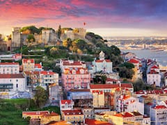 El Corte Inglés ofrece viajes a Lisboa en descuento: el paquete incluye vuelo y hotel por menos de 200 euros