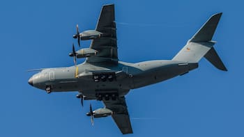 El Ejército recibió el primer avión con un sistema de antimisiles infrarrojos que cambia el poderío militar para siempre