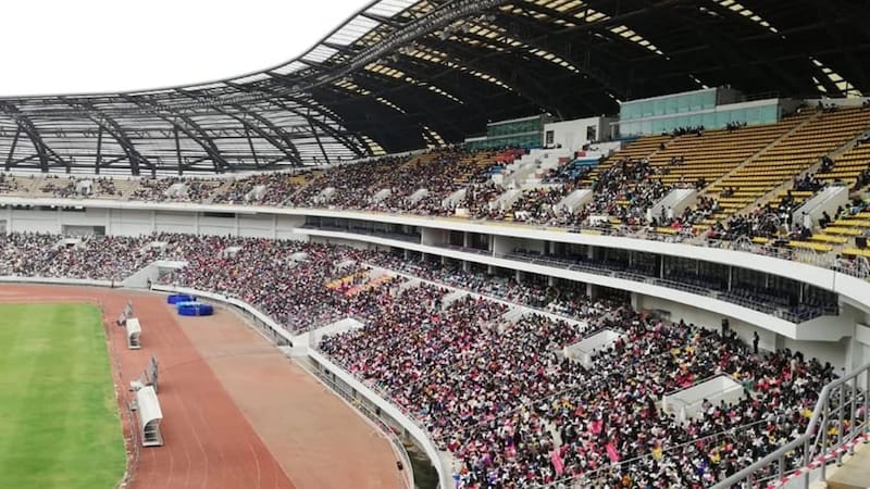 El estadio 11 de novembro de Angola fue remodelado para recibir a la Selección argentina. Foto: redes sociales.