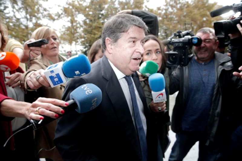 El expresidente de Banco de Valencia José Luis Olivas, y que fue también president de la Generalitat con el PP entre 2002 y 2003. EFE/Manuel Bruque/Archivo