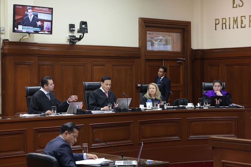 El fallo elimina una restricción que durante años limitó el acceso a determinados puestos laborales, y podría impactar también a mexicanos que viven en el exterior.