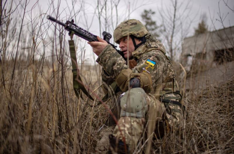 El acuerdo contempla la entrega de repuestos militares de Clase IX. Fuente: archivo.