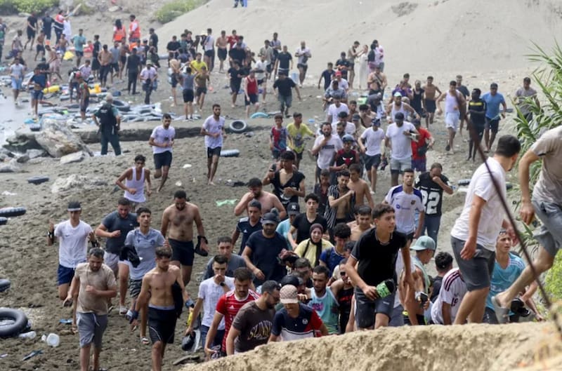 El futuro de los migrantes en Ceuta, según Marlaska.