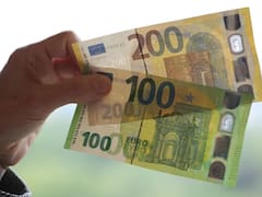 El Gobierno adelantó que revisará el salario mínimo ante la inflación actual