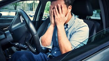 Malas noticias para los conductores: el Gobierno anunció a partir de cuándo se prohibirá circular de a una sola persona por coche