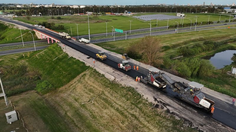 El Gobierno anunció la repavimentación de una ruta clave para el país y mejorará la circulación en toda la traza
Fuente: Gobierno de Santa Fe